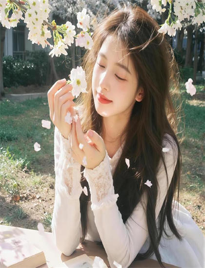 《拉丁语爆炸：新美国》美学价值个人分析：艺术美感与审美特征探讨，免费观看